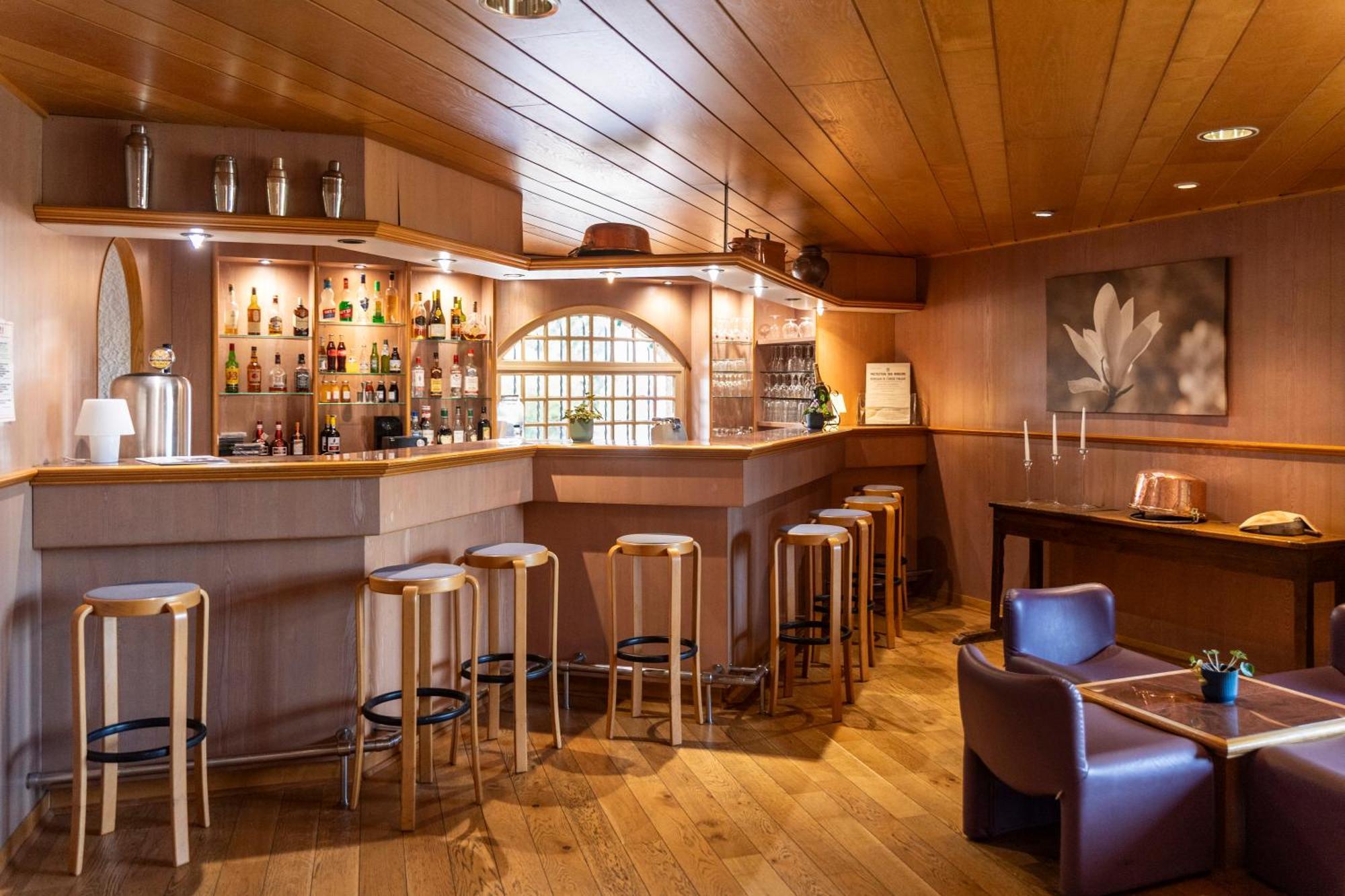 Le Relais Fleuri, Hotel Et Restaurant Logis - Avallon Sauvigny-le-Bois 외부 사진